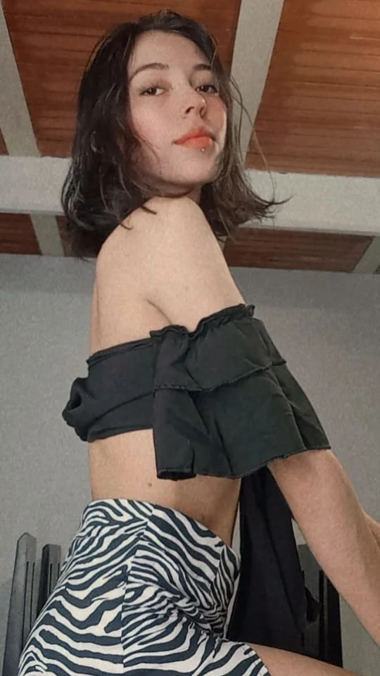 XXX Porn Photo of Nude skinnyandcute 3