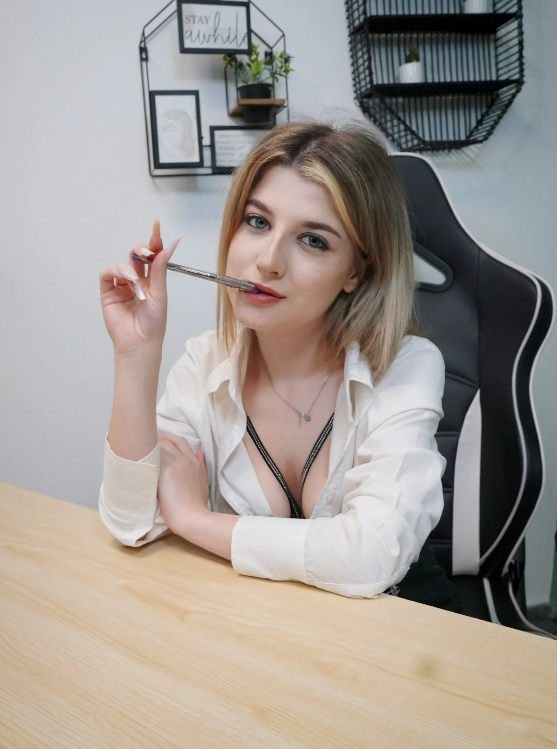 XXX Porn Photo of Nude AlexissTexass 32