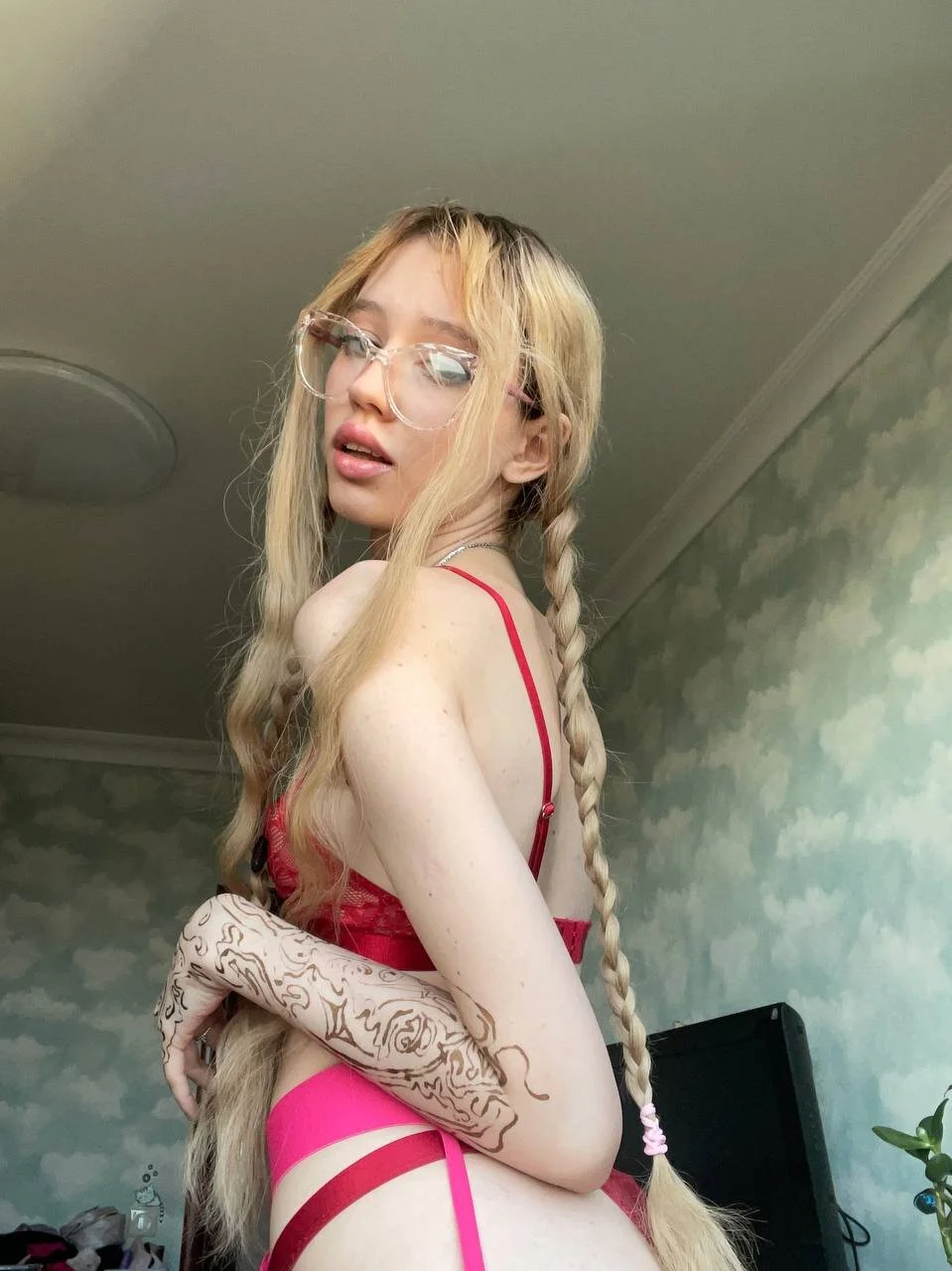 XXX Porn Photo of Nude darling_darinka 20