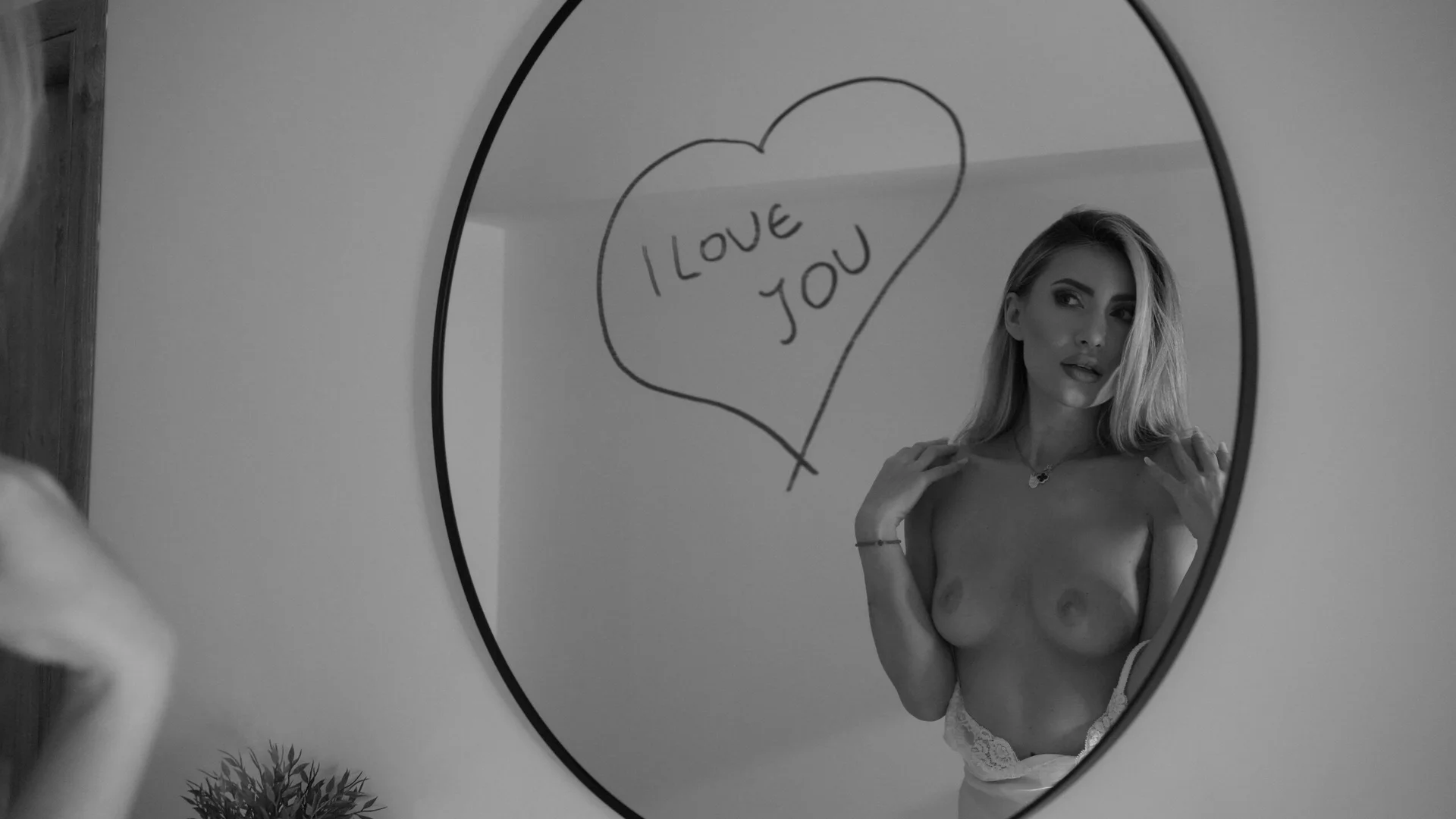 XXX Porn Photo of Nude EvellineClaire 192