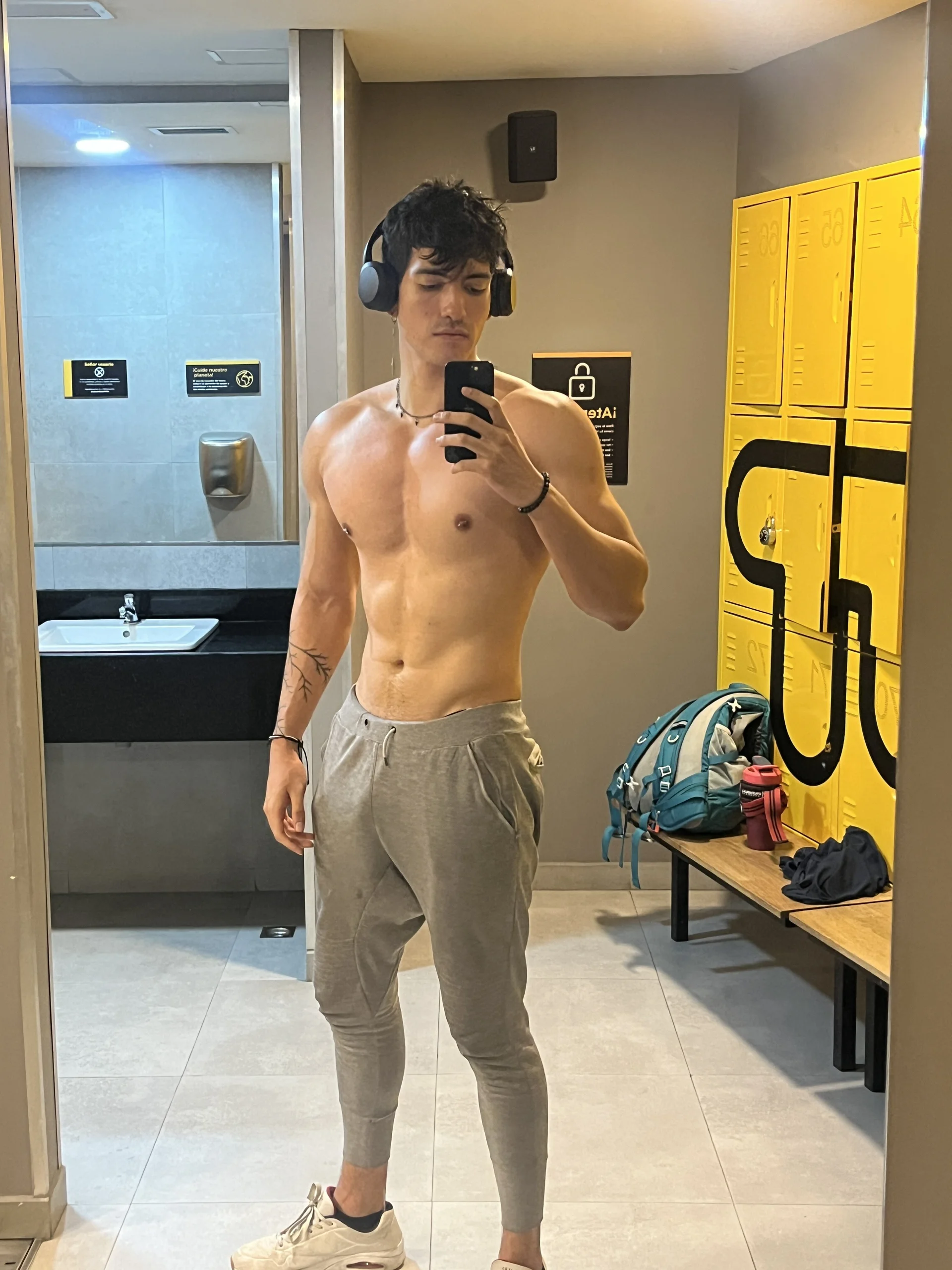 XXX Porn Photo of Nude bbbeachboy 110