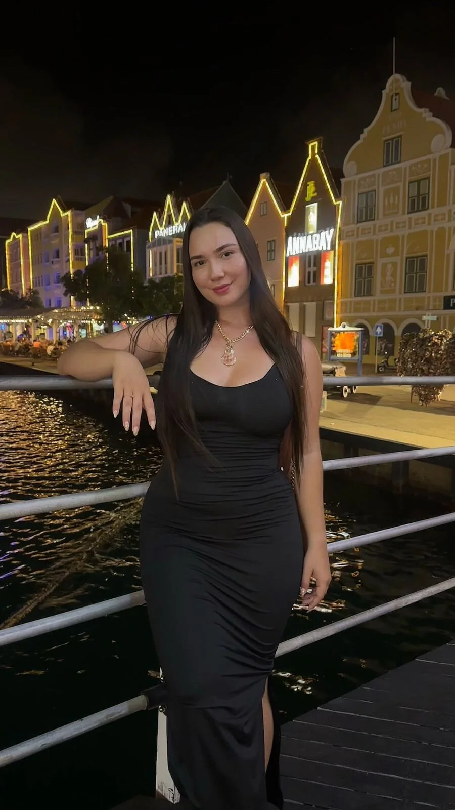 XXX Porn Photo of Nude ava_blue 75