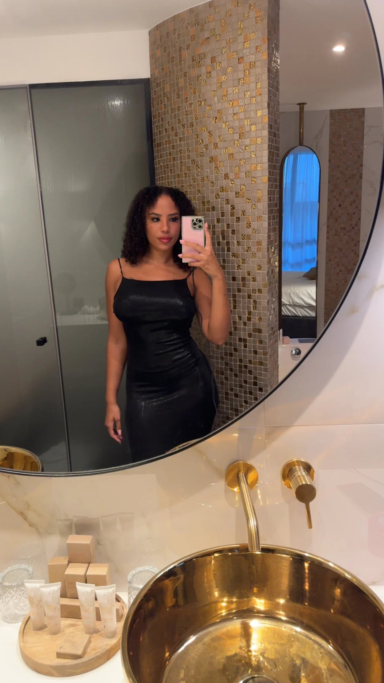 XXX Porn Photo of Nude RomyIndyXXX 19