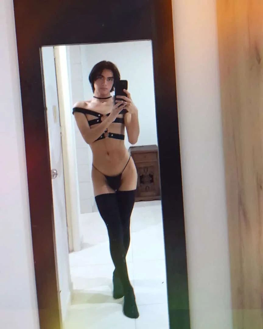 XXX Porn Photo of Nude Liam_Taylor 21