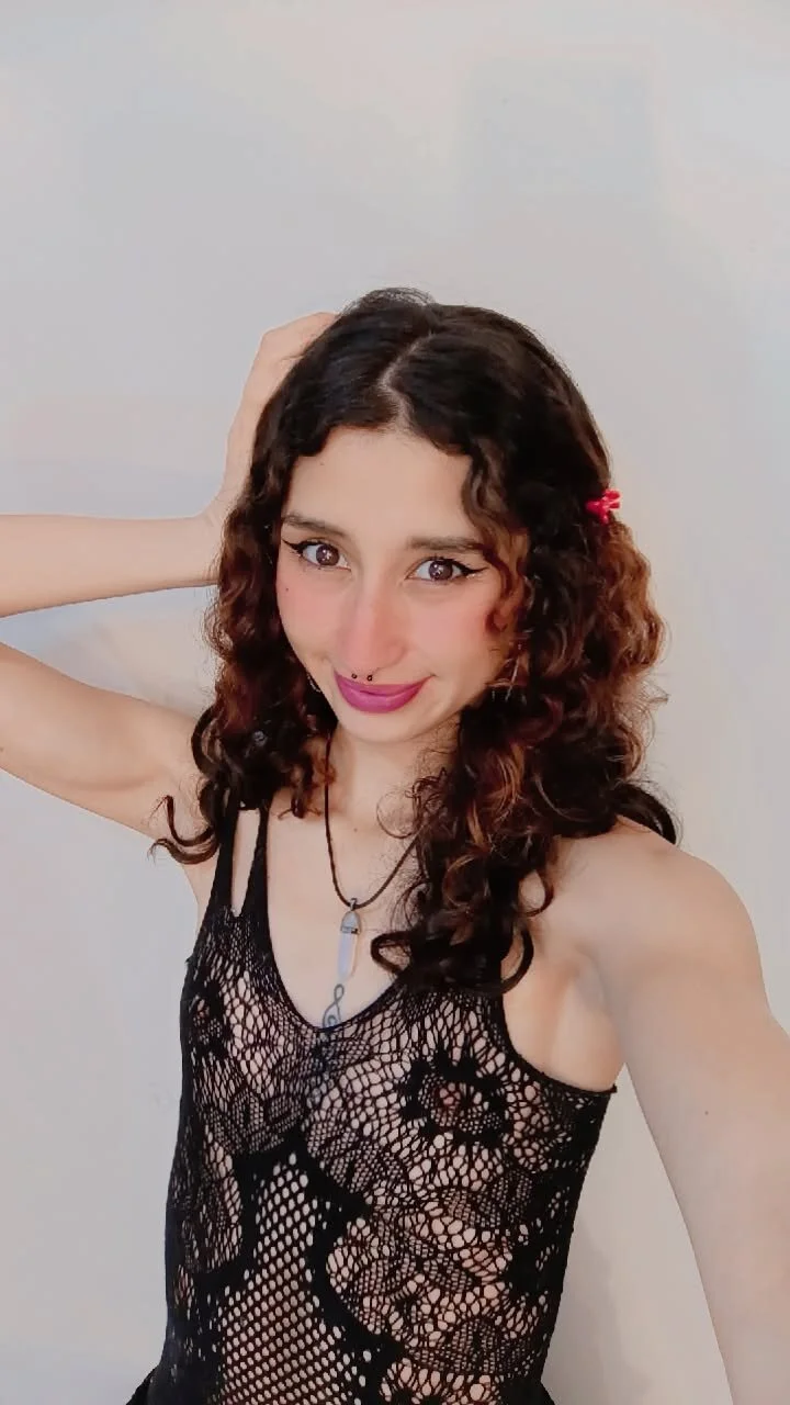 XXX Porn Photo of Nude Queenjenn__ 20