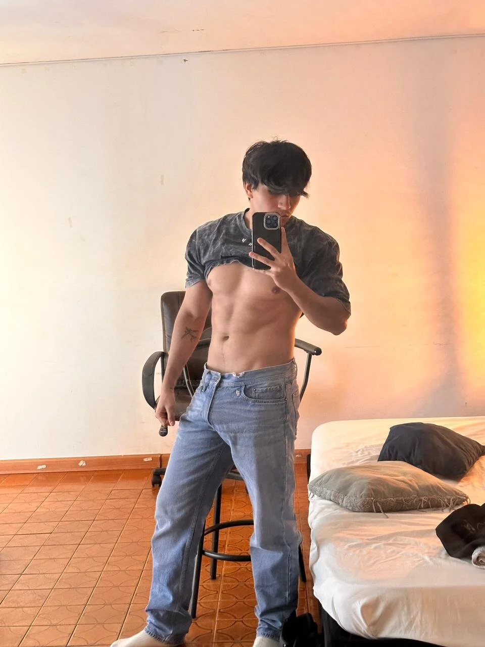 XXX Porn Photo of Nude Alexx_Cano_ 1