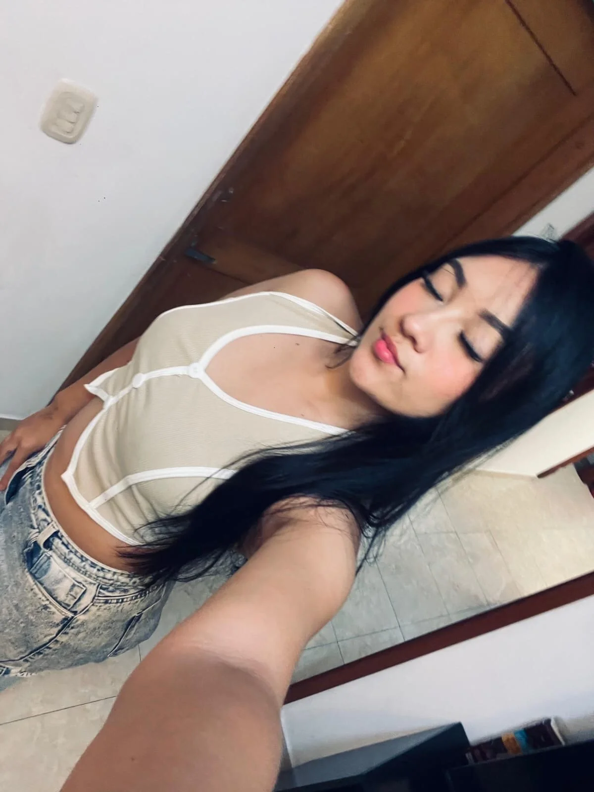XXX Porn Photo of Nude Miia_cuteXxX 1