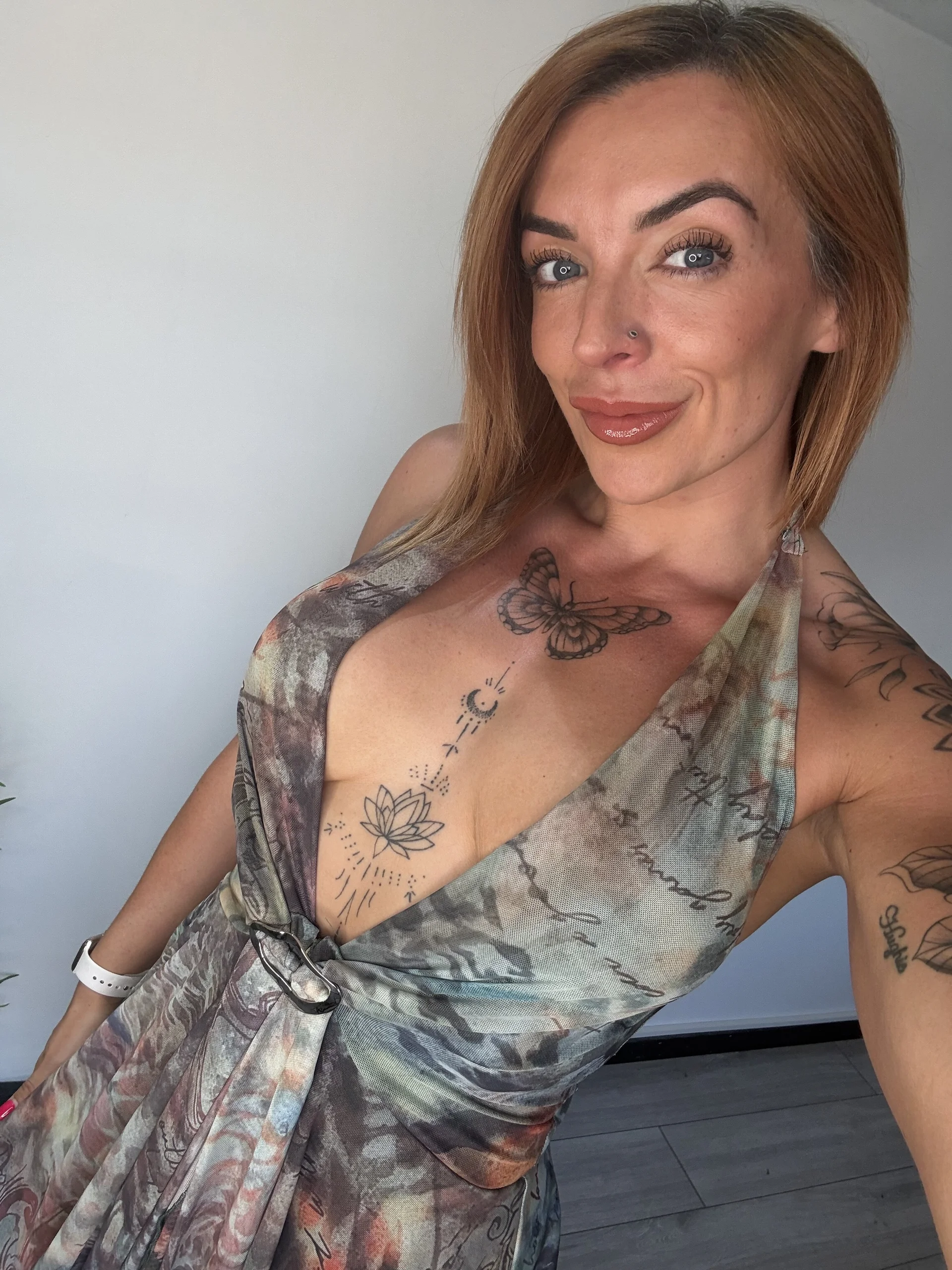 XXX Porn Photo of Nude GymWifeX 9