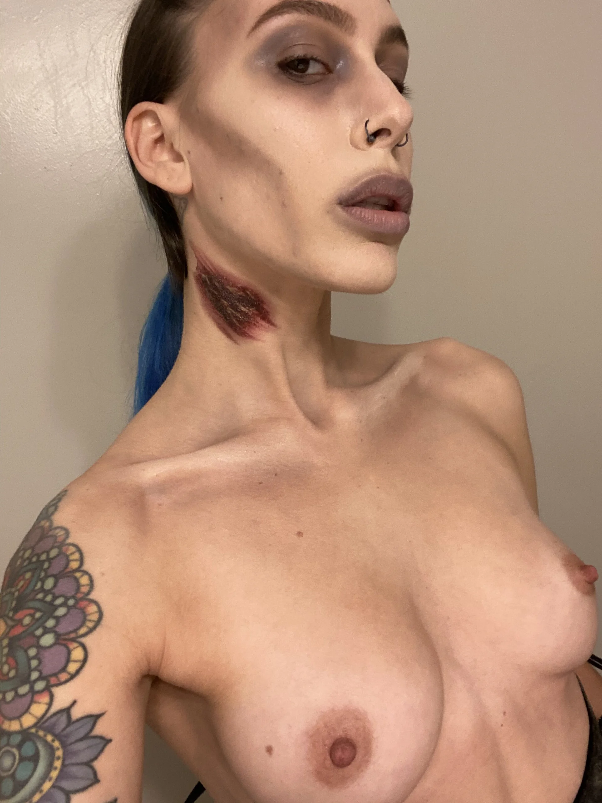 XXX Porn Photo of Nude lil_martian 8