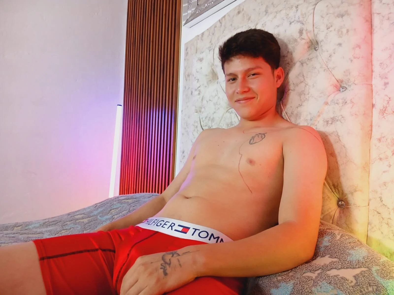XXX Porn Photo of Nude daniel_leon 2
