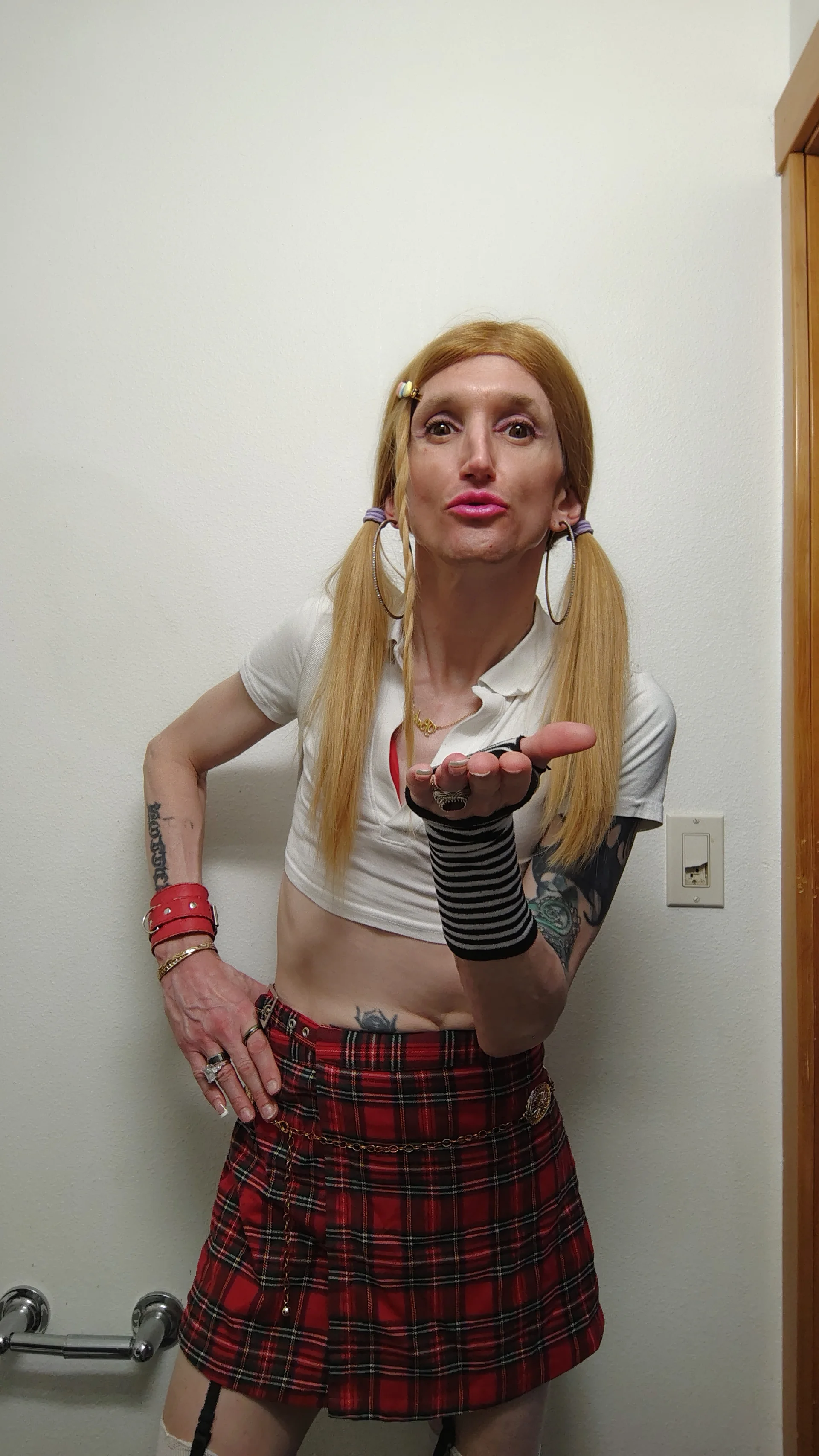 XXX Porn Photo of Nude BirdmanJR11th 21