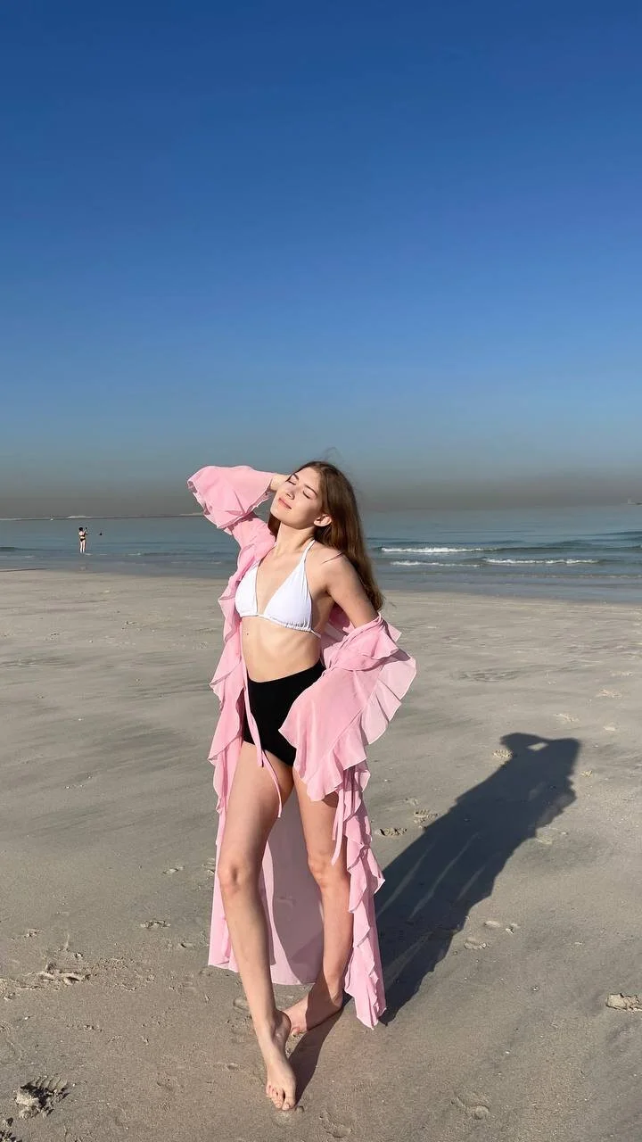 XXX Porn Photo of Nude BabyGOLLY 34