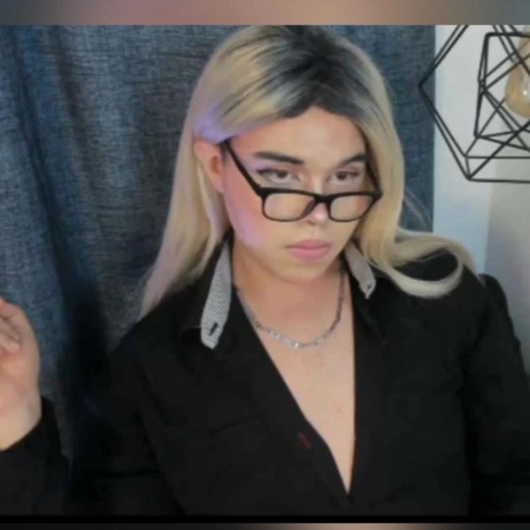 XXX Porn Photo of Nude Lady_Evelynn 2