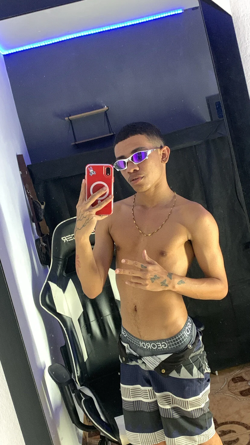 XXX Porn Photo of Nude Romancartier_1 100