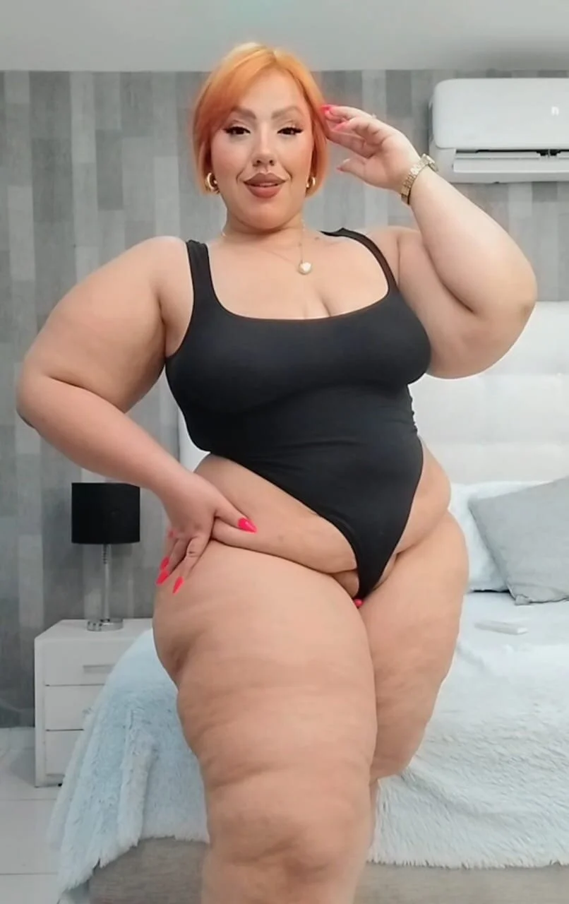 XXX Porn Photo of Nude LeahMillerr 51