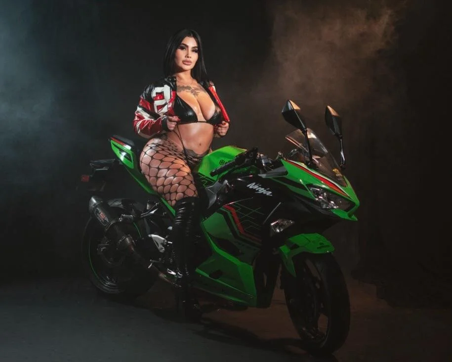 XXX Porn Photo of Nude MelaniePalmerr 8