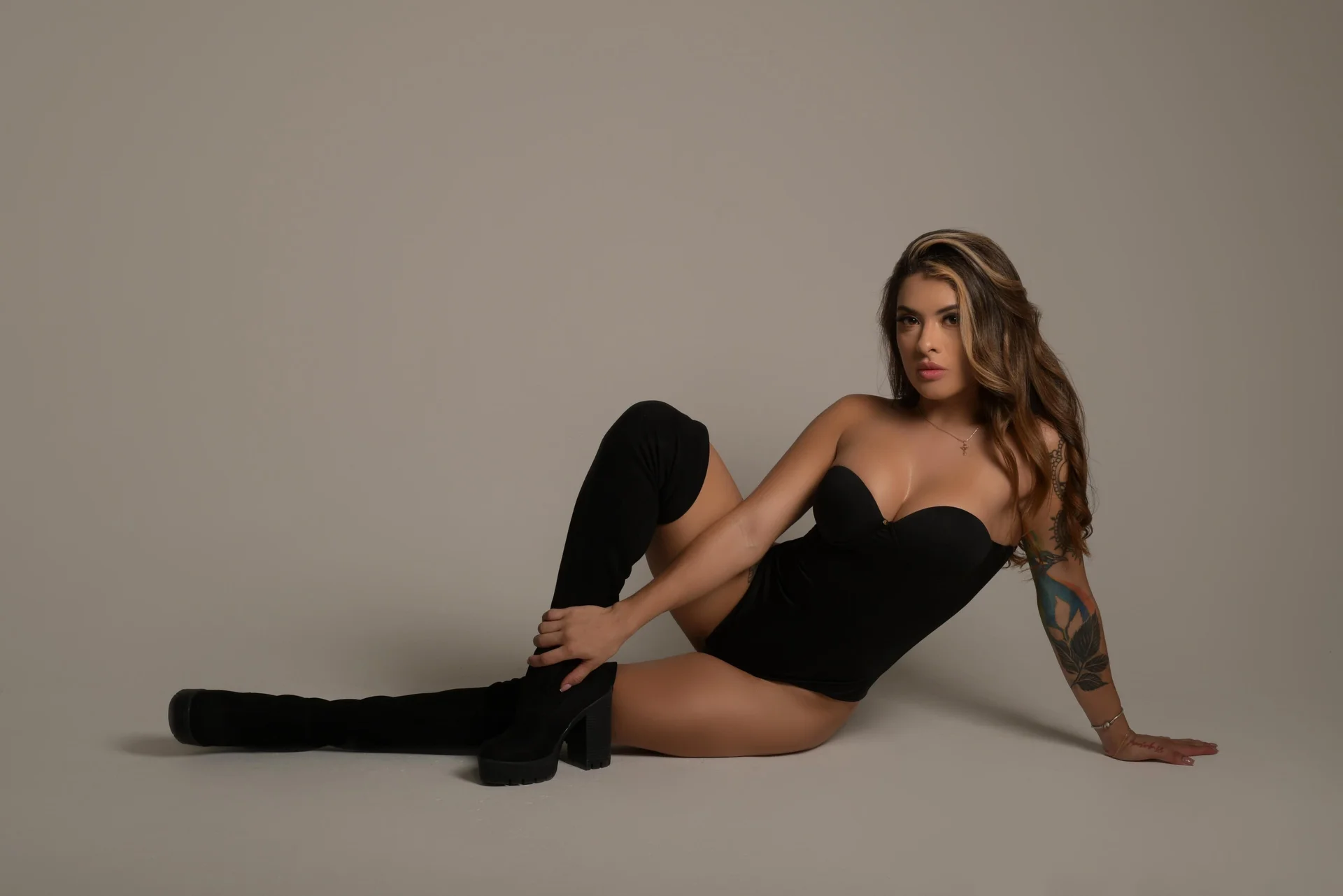 XXX Porn Photo of Nude NiaEvansx 8