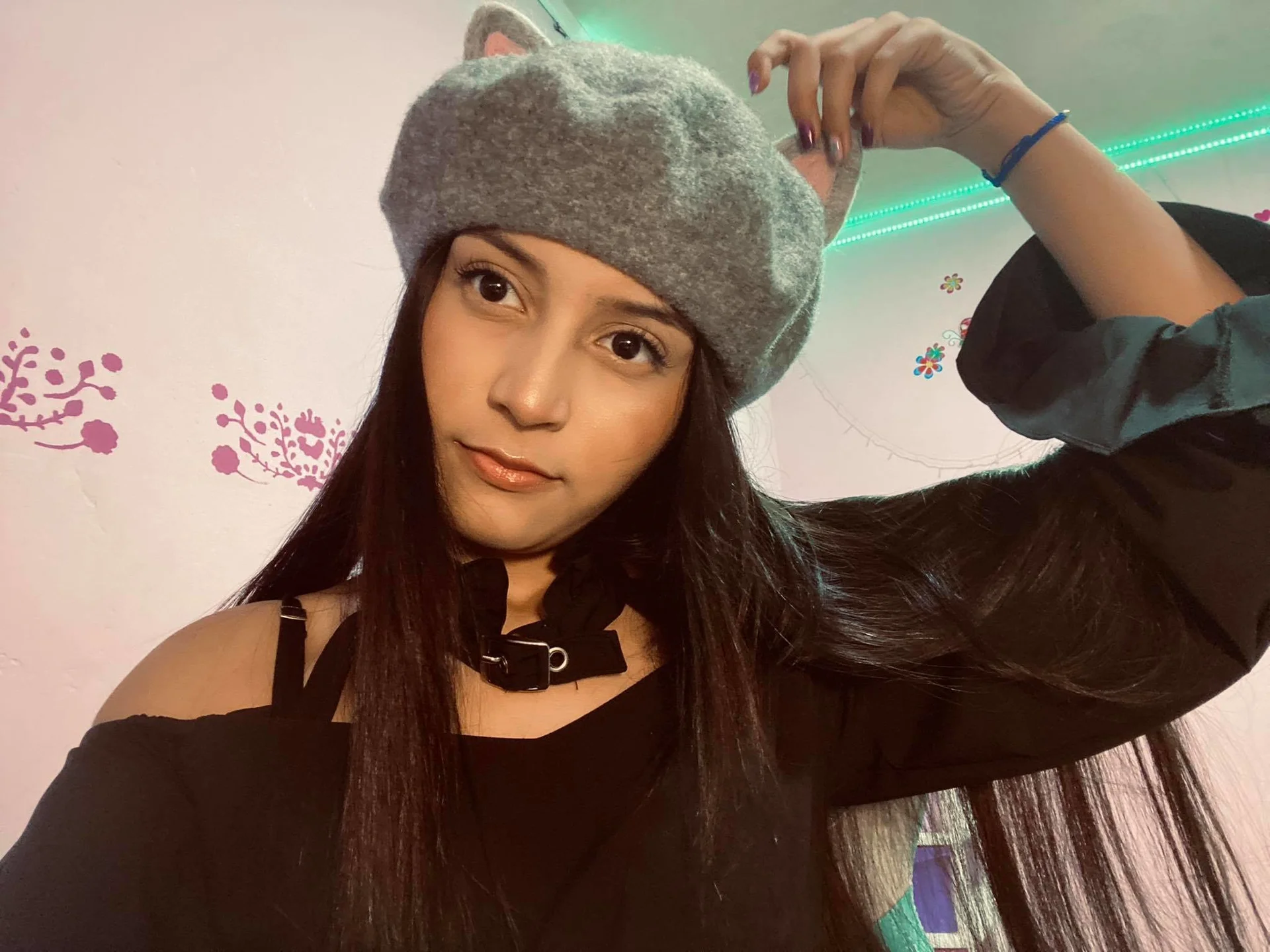 XXX Porn Photo of Nude Little_Lisy 4