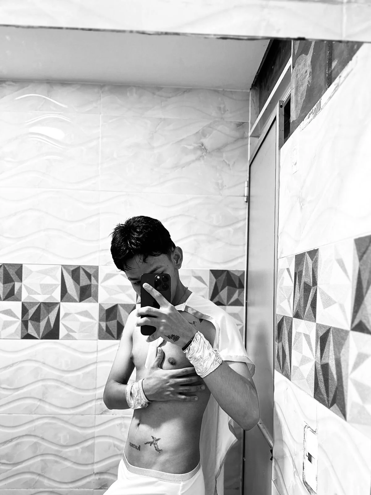 XXX Porn Photo of Nude SlimLatino_ 8