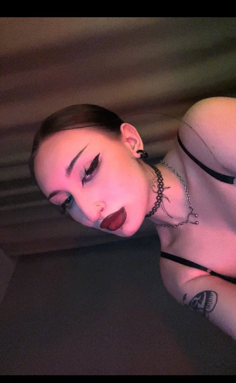 XXX Porn Photo of Nude easter_altt 24