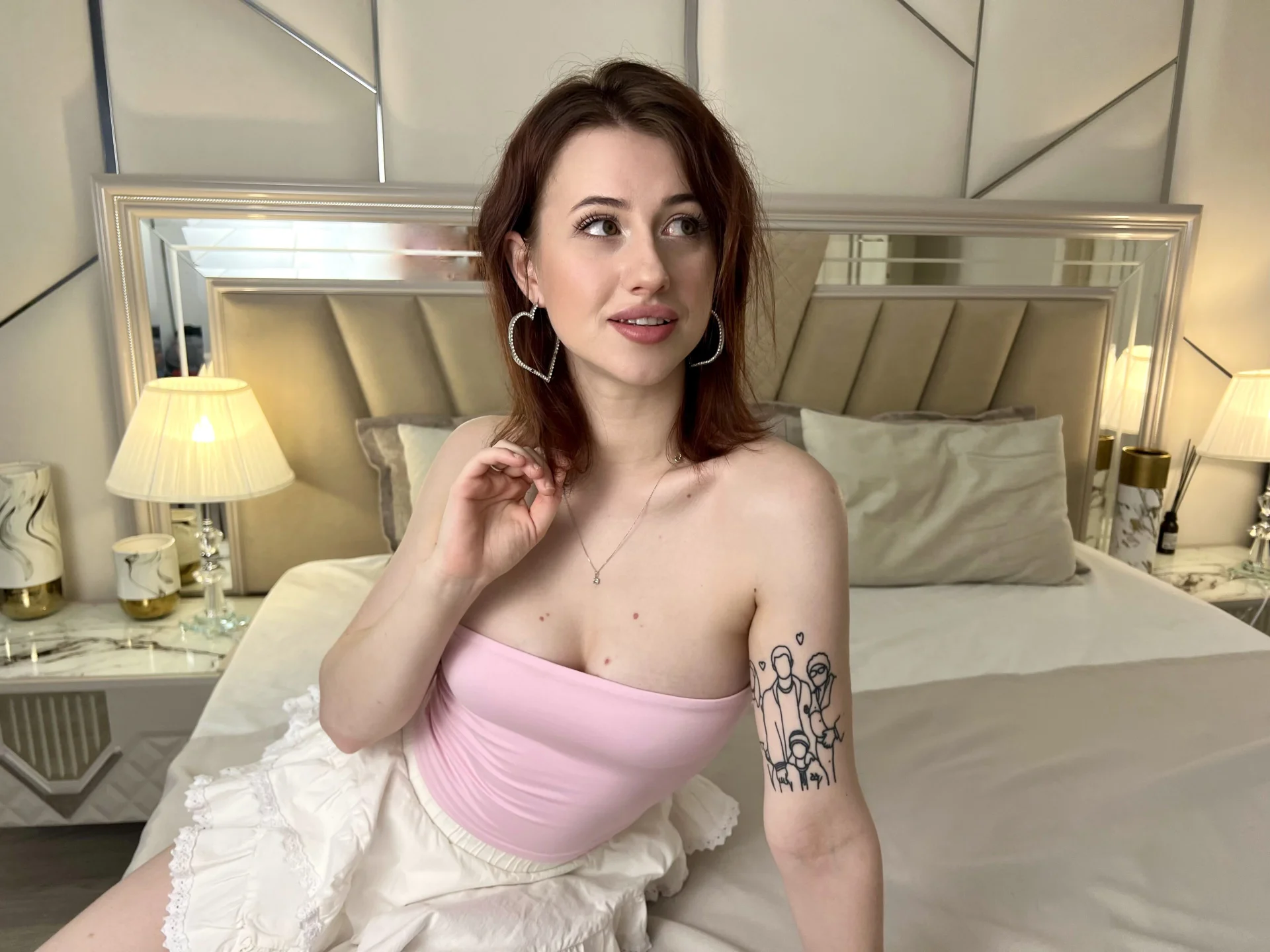 XXX Porn Photo of Nude JessiJull 4