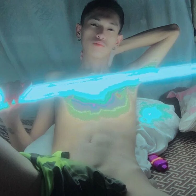 XXX Porn Photo of Nude riks_tyler 1