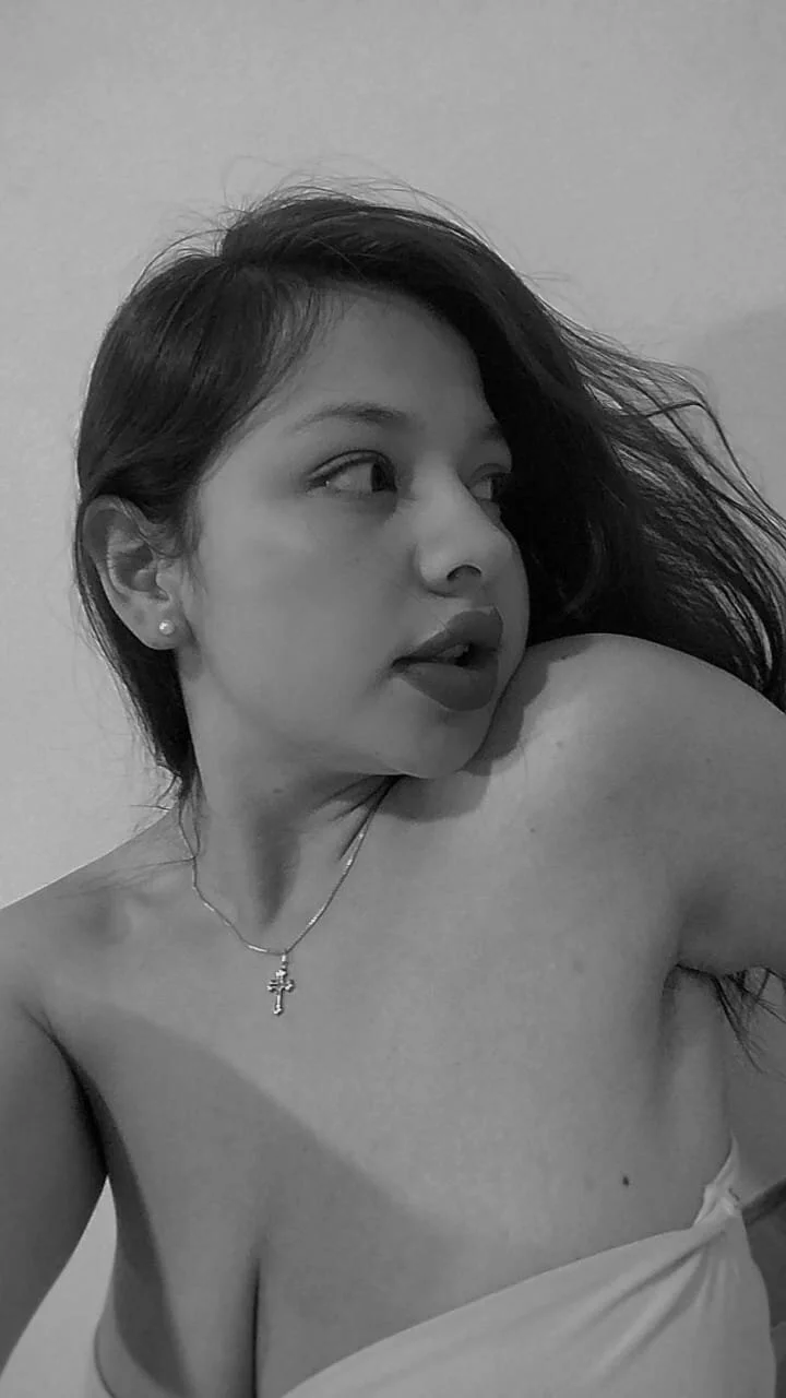 XXX Porn Photo of Nude Gia_atm_ 7