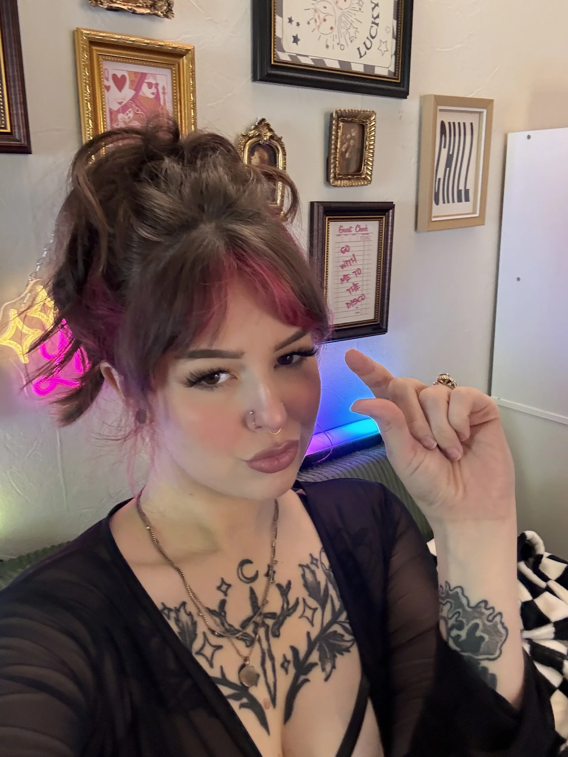 XXX Porn Photo of Nude LillyVanilla 3