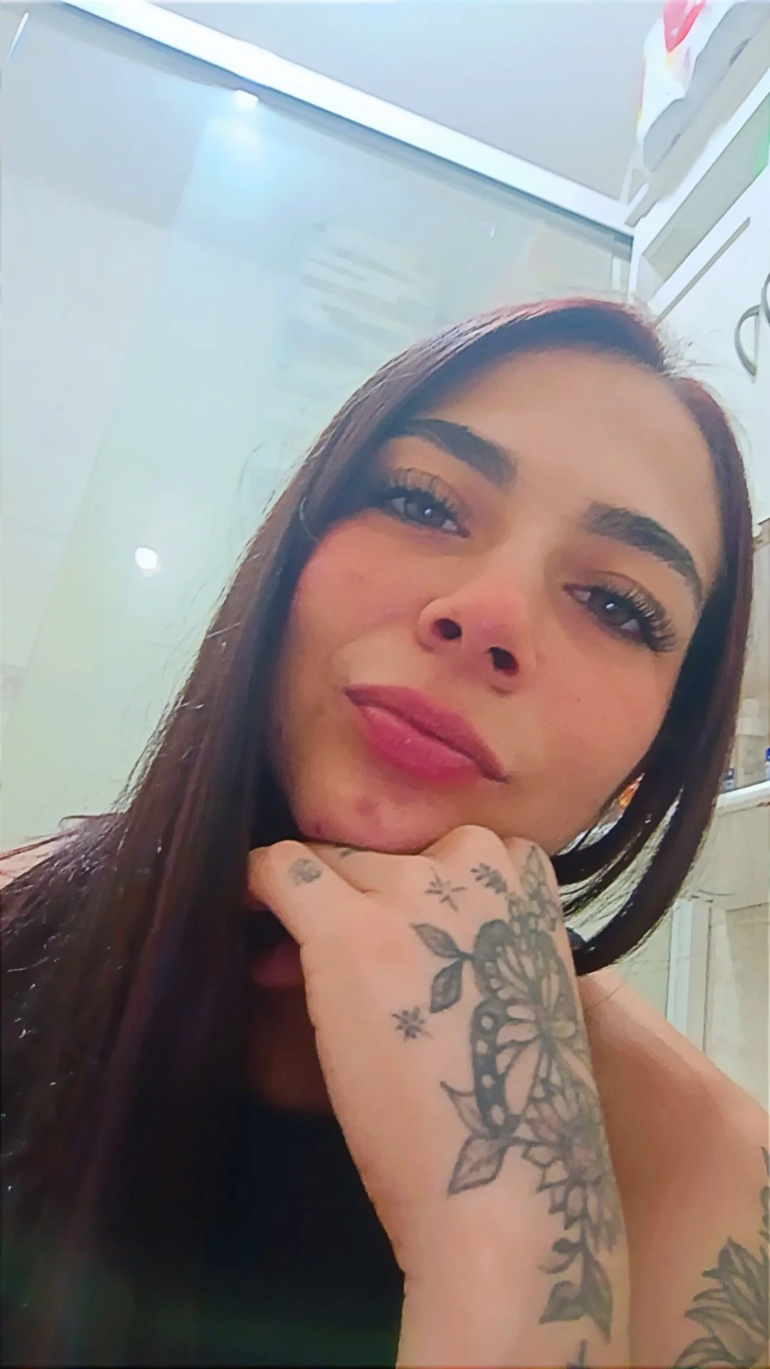 XXX Porn Photo of Nude valenpaisita2123 2