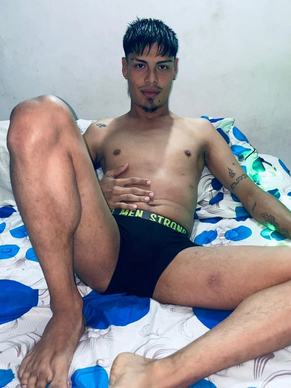 XXX Porn Photo of Nude Julian_Blaze7 2