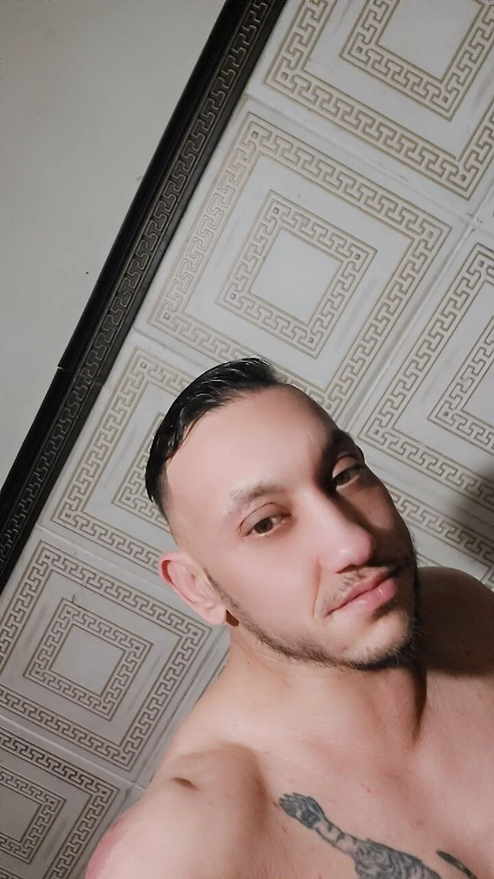 XXX Porn Photo of Nude Diego199009 2