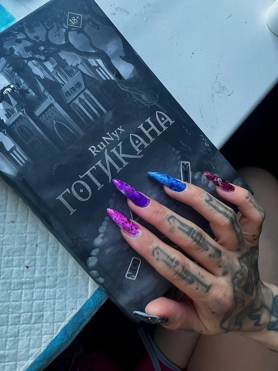 XXX Porn Photo of Nude Queen_of_pain 28