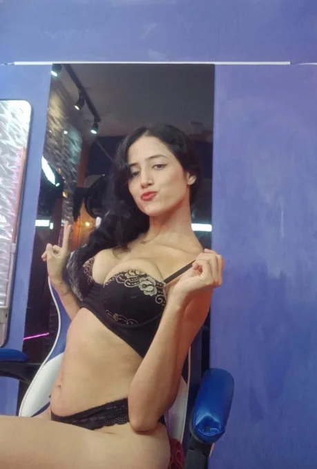 XXX Porn Photo of Nude emily_rz1 9