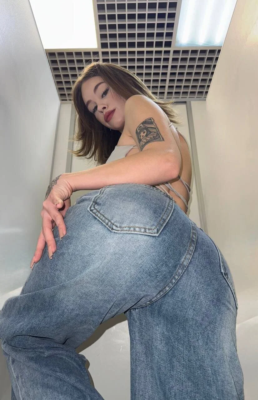 XXX Porn Photo of Nude Street_young 9