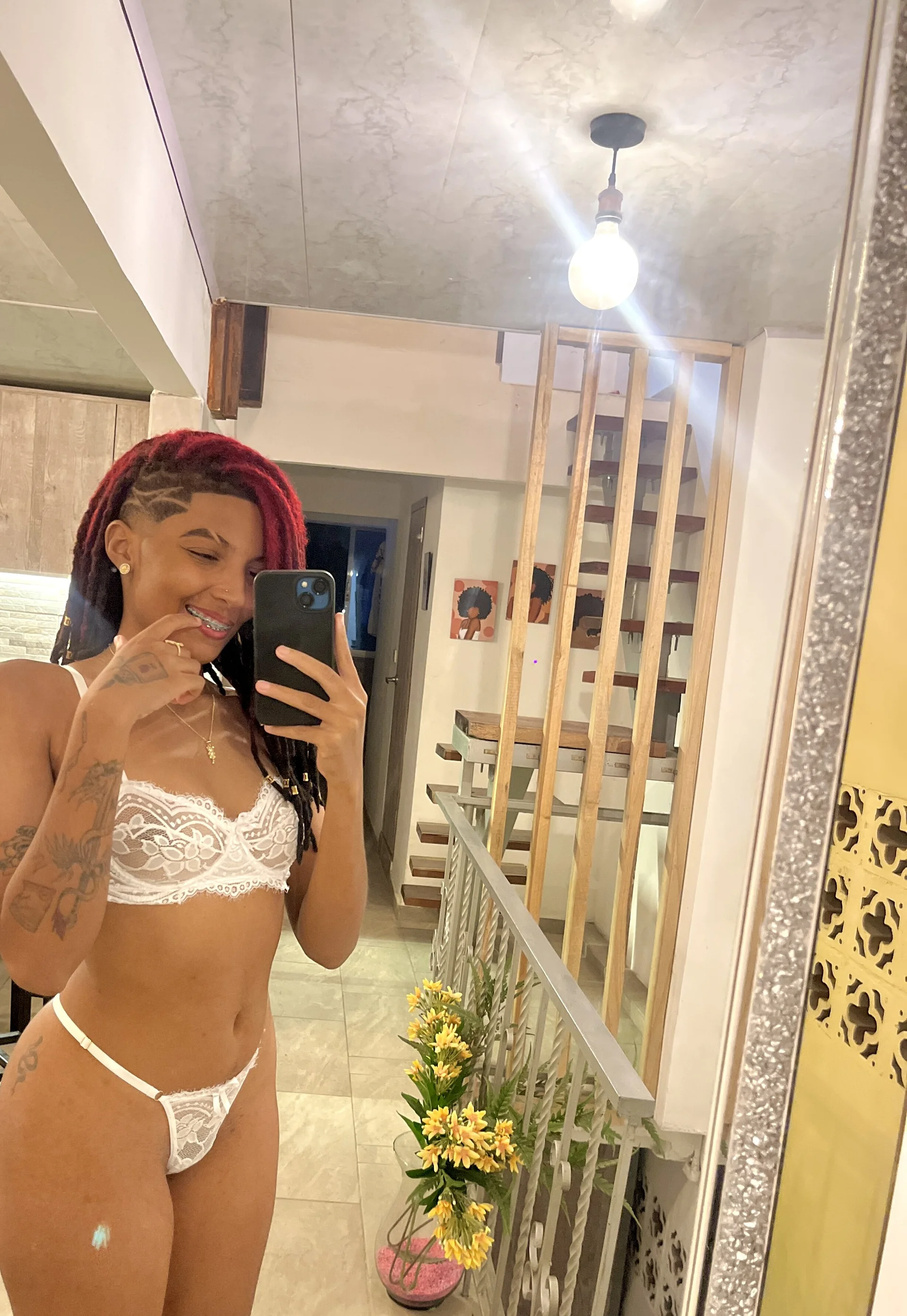 XXX Porn Photo of Nude Kassy_dreadlocks 25