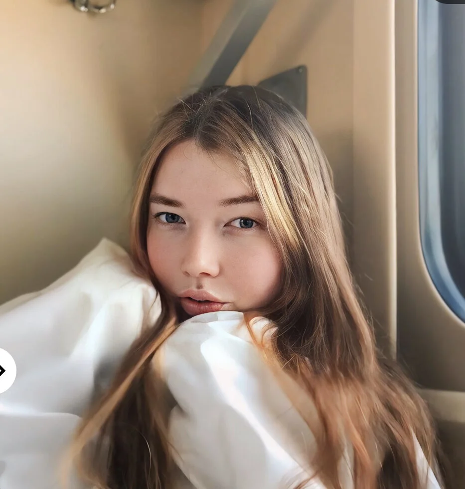 XXX Porn Photo of Nude Blush_Lolaa 2