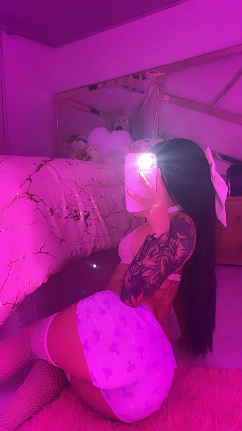XXX Porn Photo of Nude MiiaBloom_ 6
