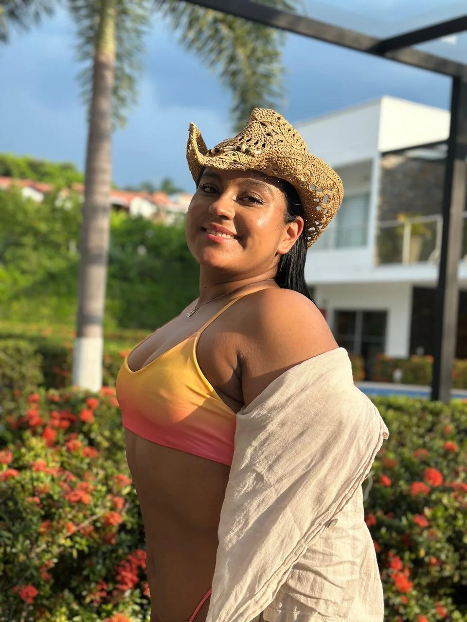 XXX Porn Photo of Nude ellamontoya 39