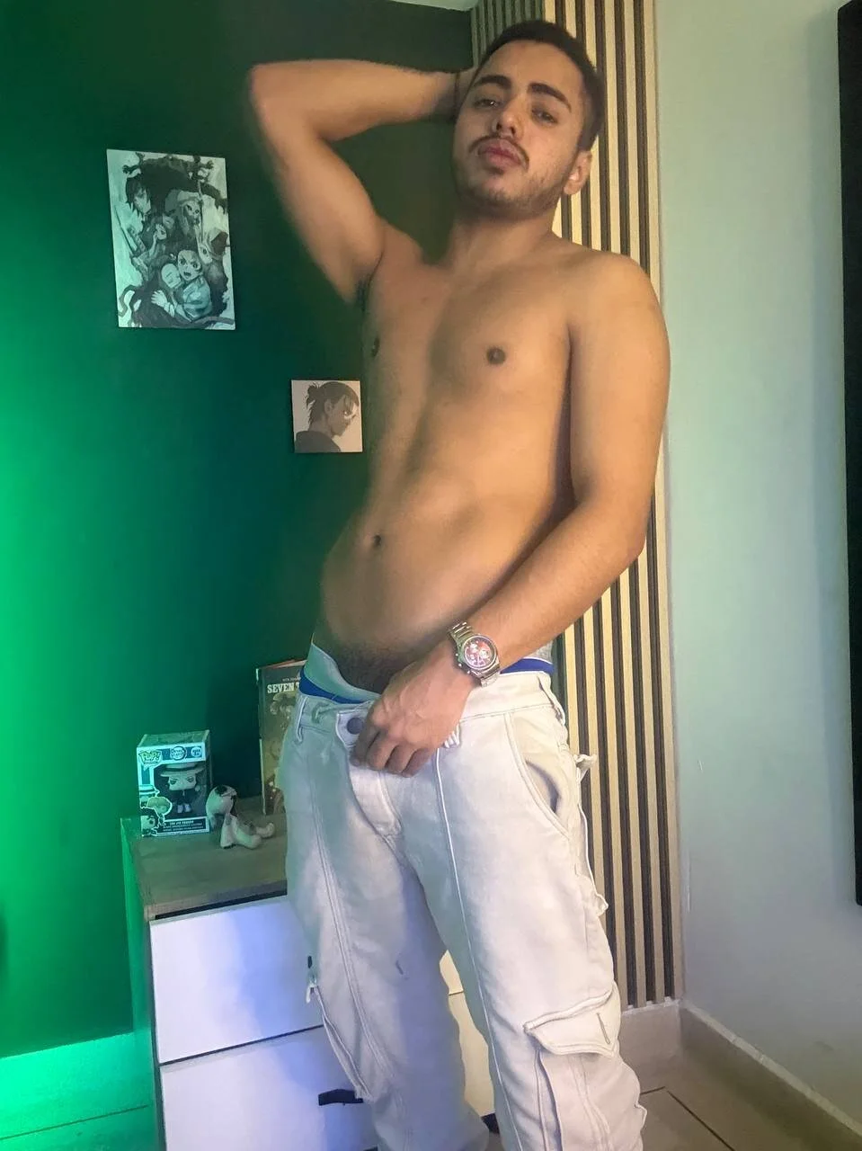 XXX Porn Photo of Nude ares_pain 4