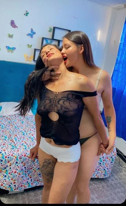 XXX Porn Photo of Nude clayre_and_jill 5