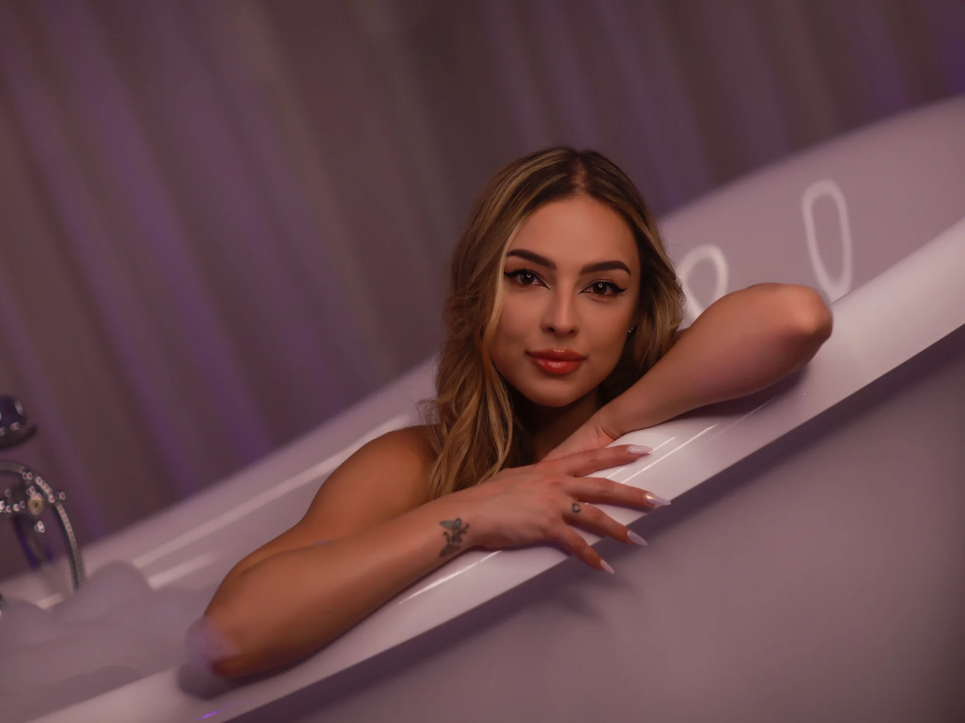 XXX Porn Photo of Nude ScarletColes 9