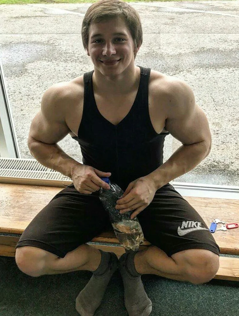 XXX Porn Photo of Nude LionEdwin 2