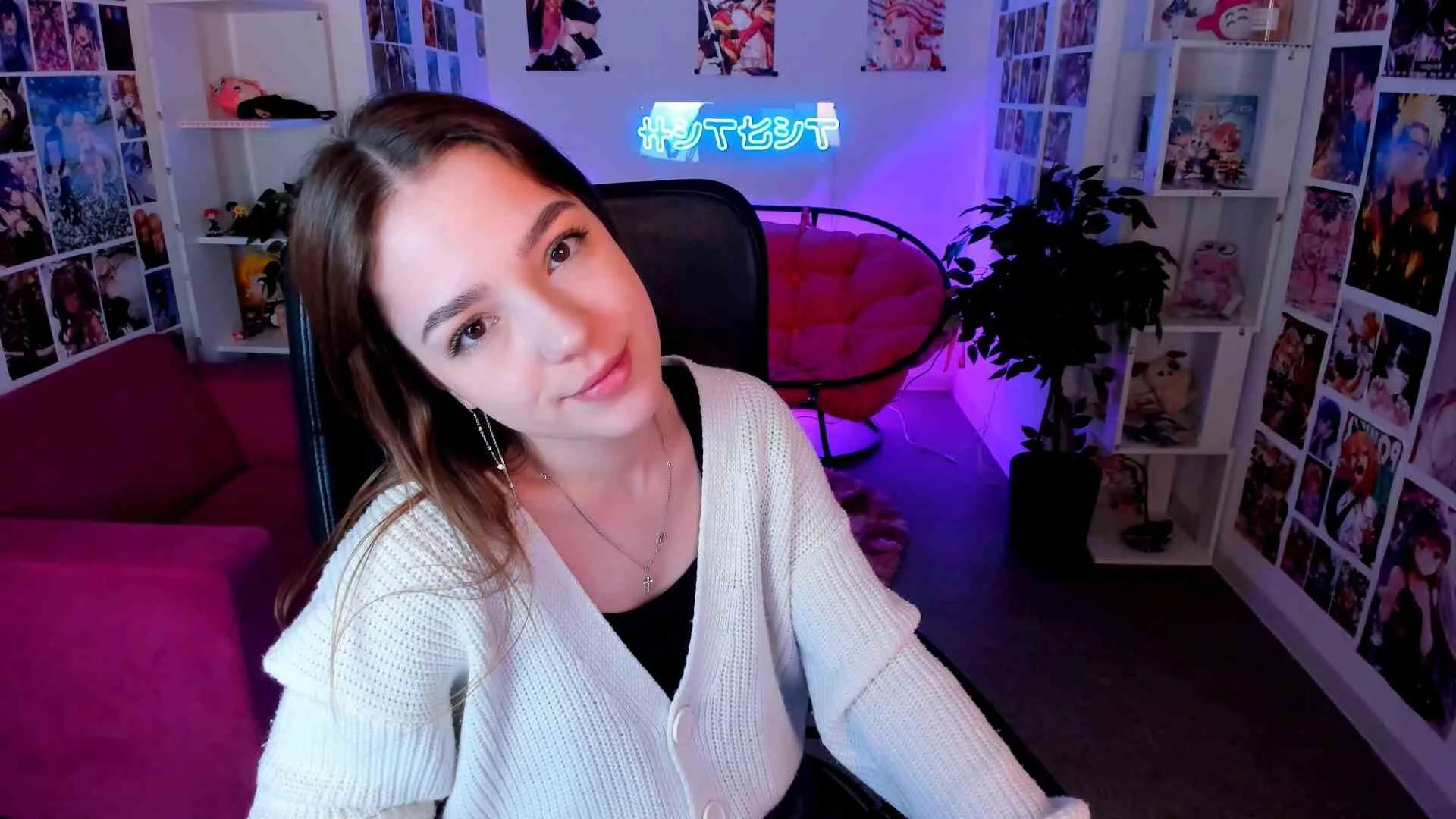 XXX Porn Photo of Nude PamBeesly 24