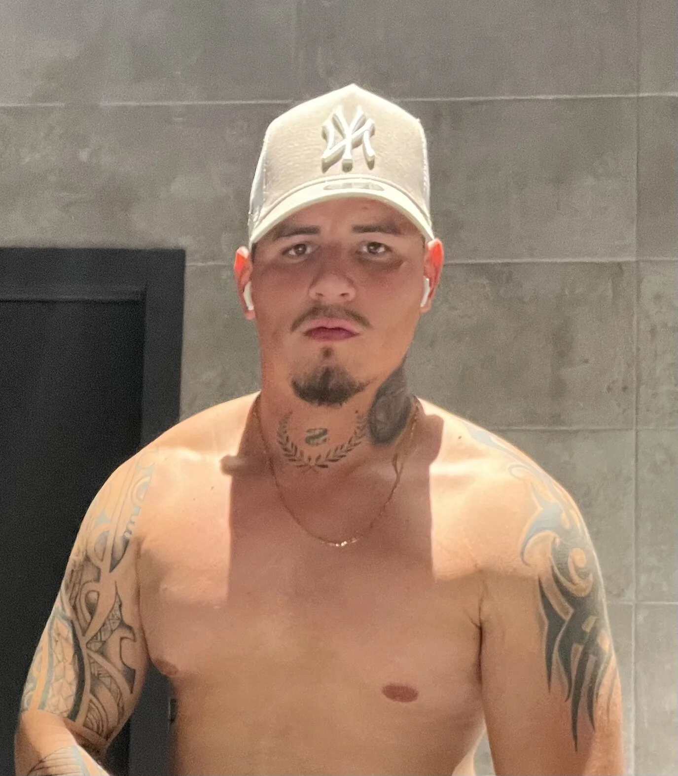 XXX Porn Photo of Nude Valen_Dom 18