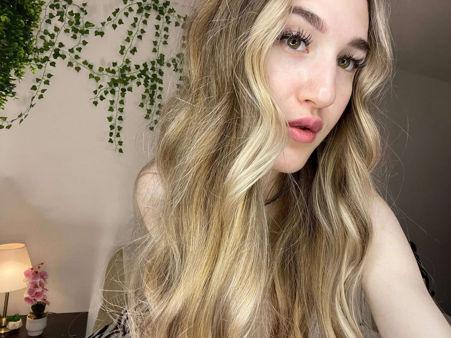 XXX Porn Photo of Nude EvelynRavenwood 12