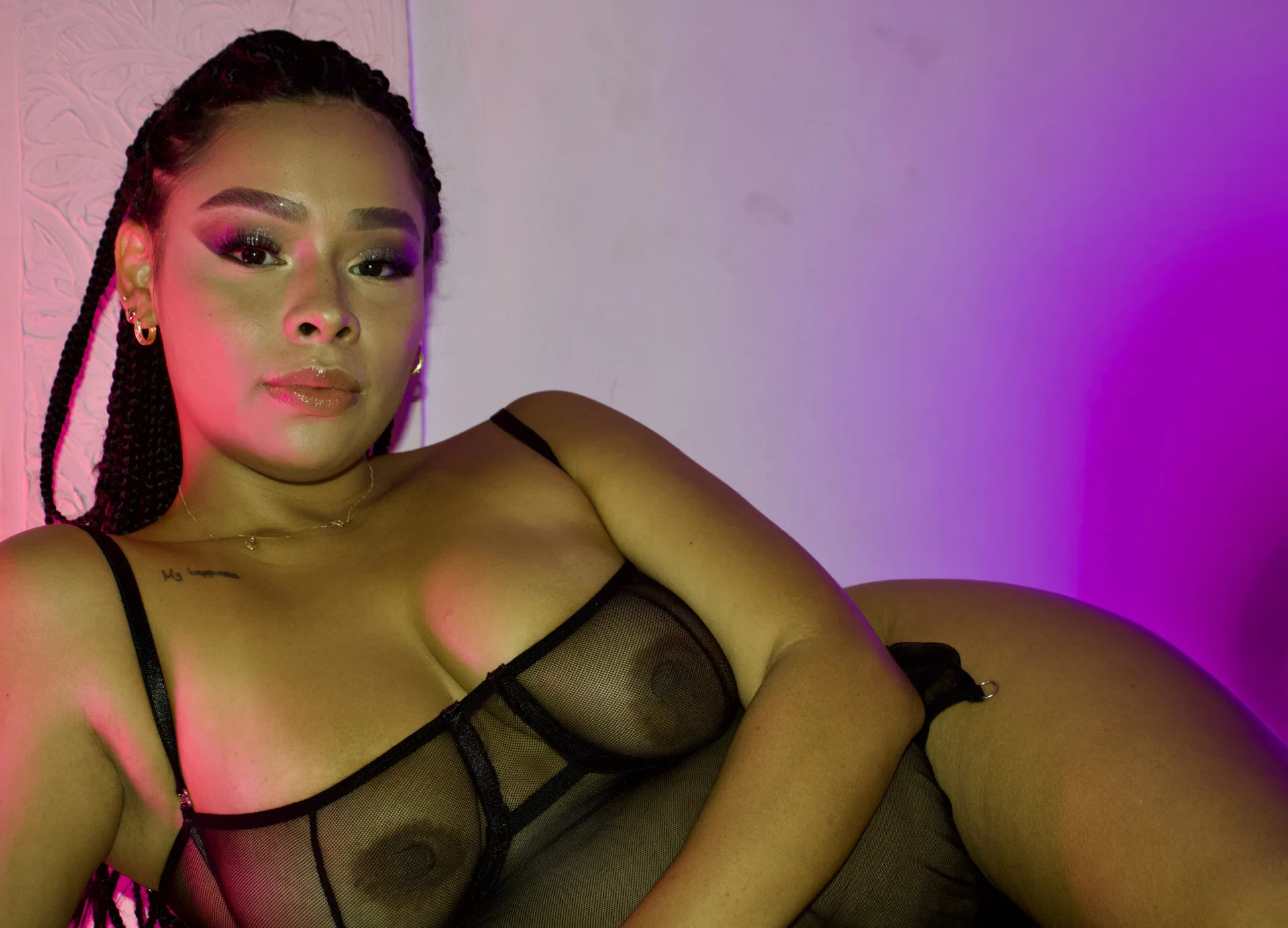 XXX Porn Photo of Nude Mialux_xxx 9