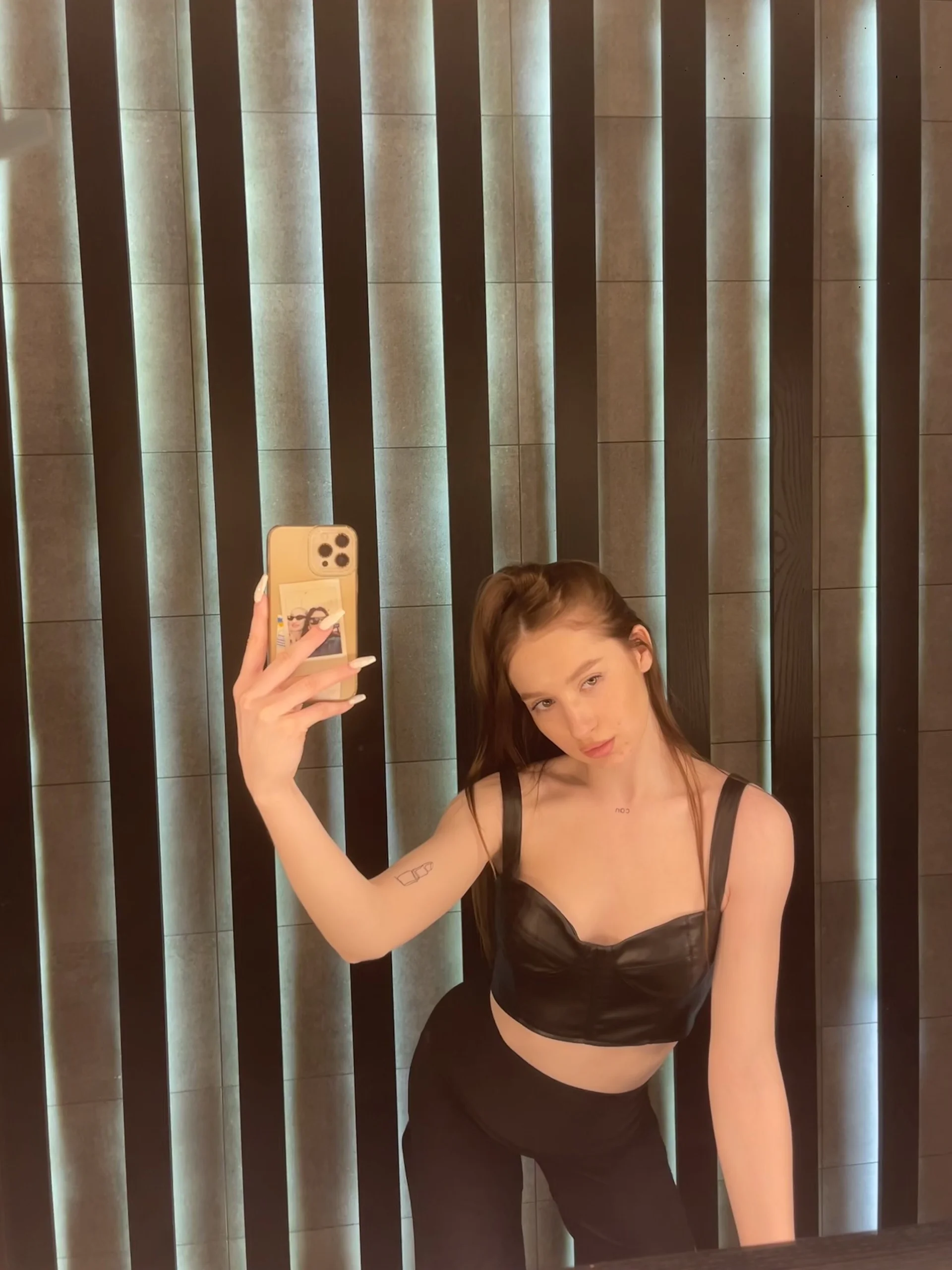XXX Porn Photo of Nude AlicaFoxis_ 11