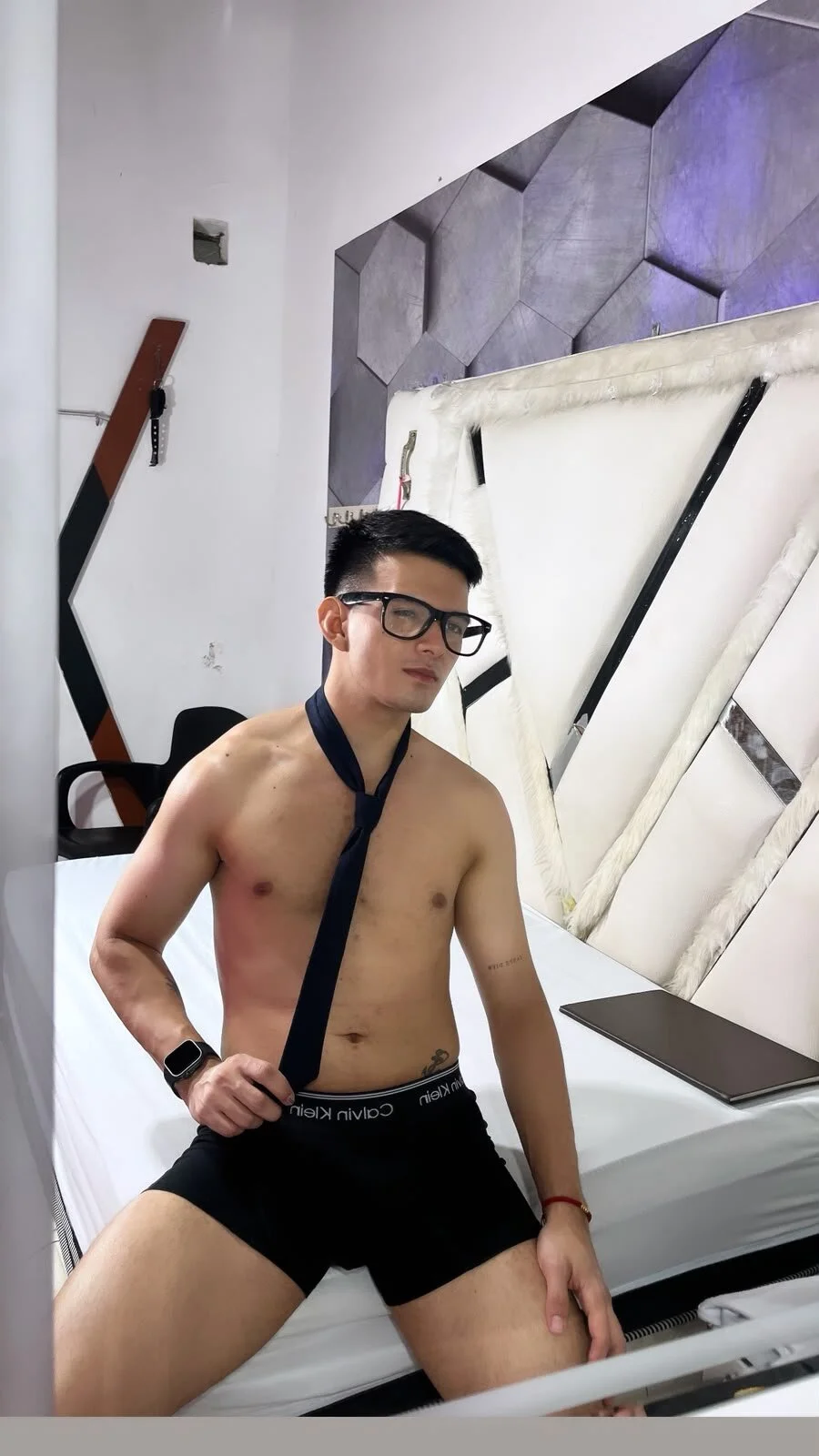 XXX Porn Photo of Nude GoldenBoyM 61