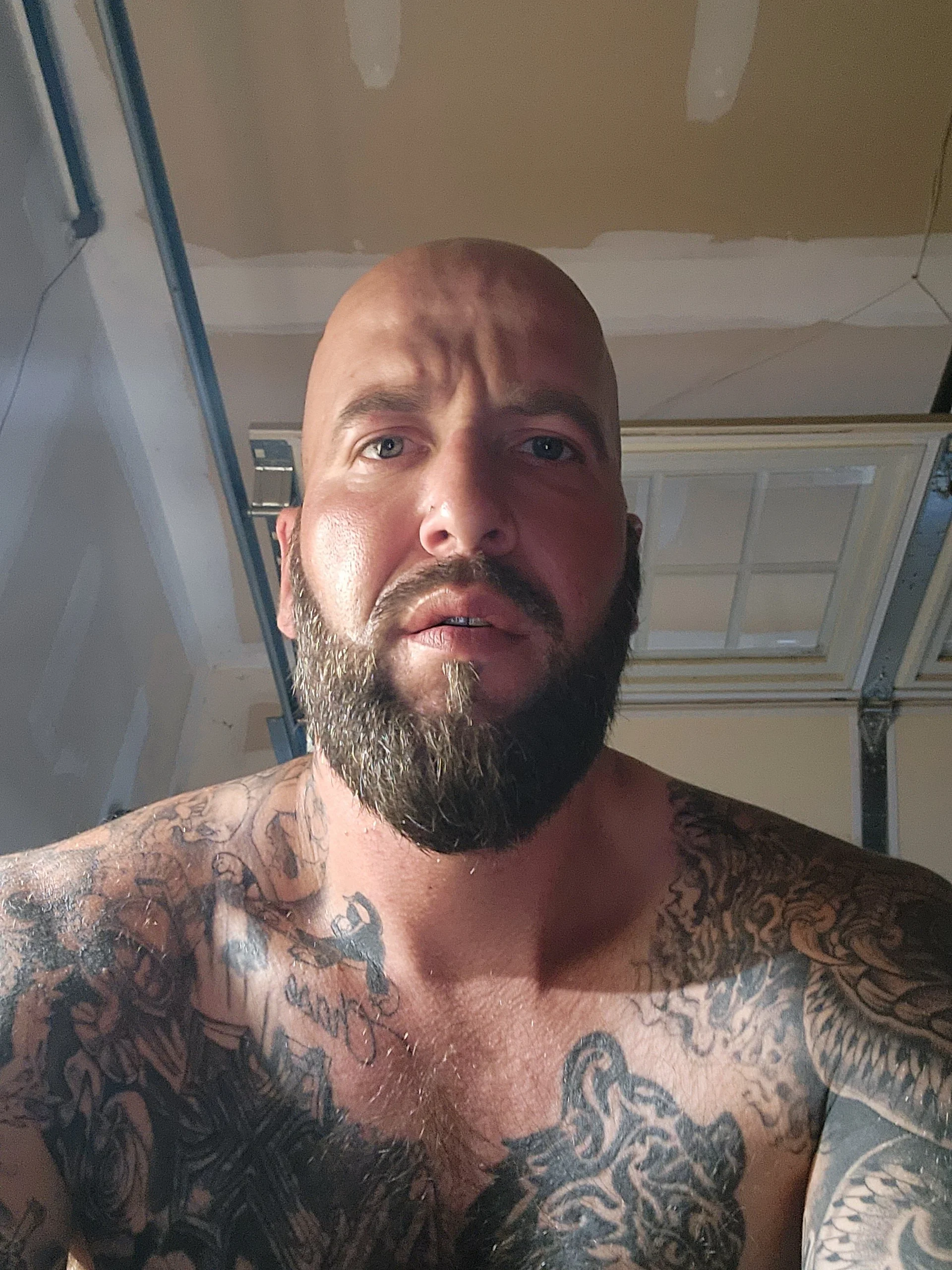 XXX Porn Photo of Nude Beardedtattood 1