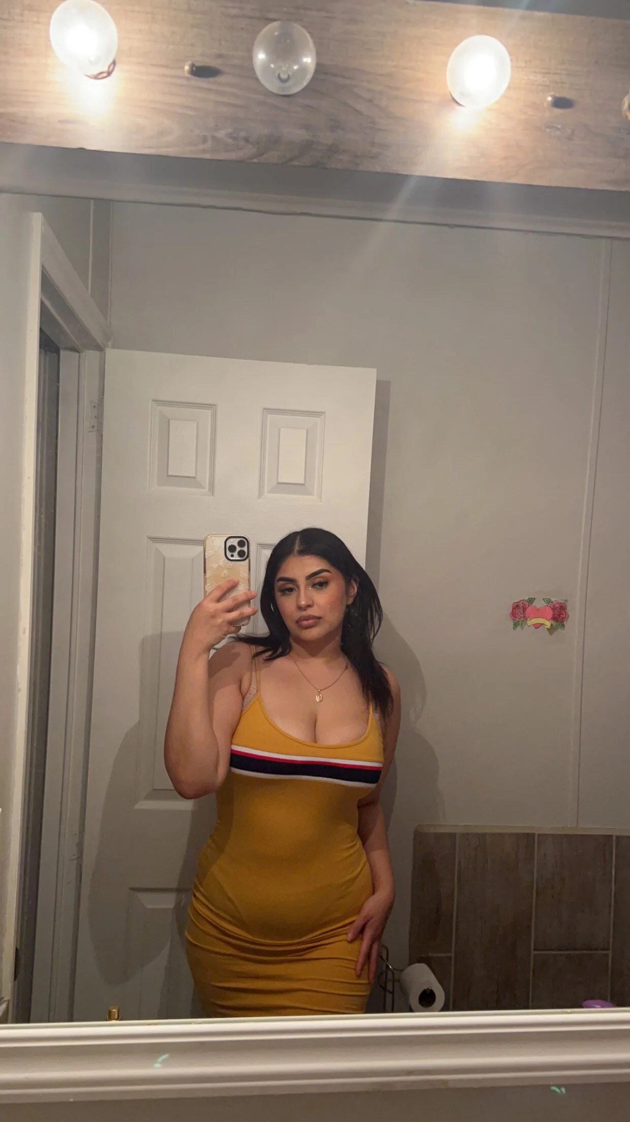 XXX Porn Photo of Nude ThickerThanYoBitch 4